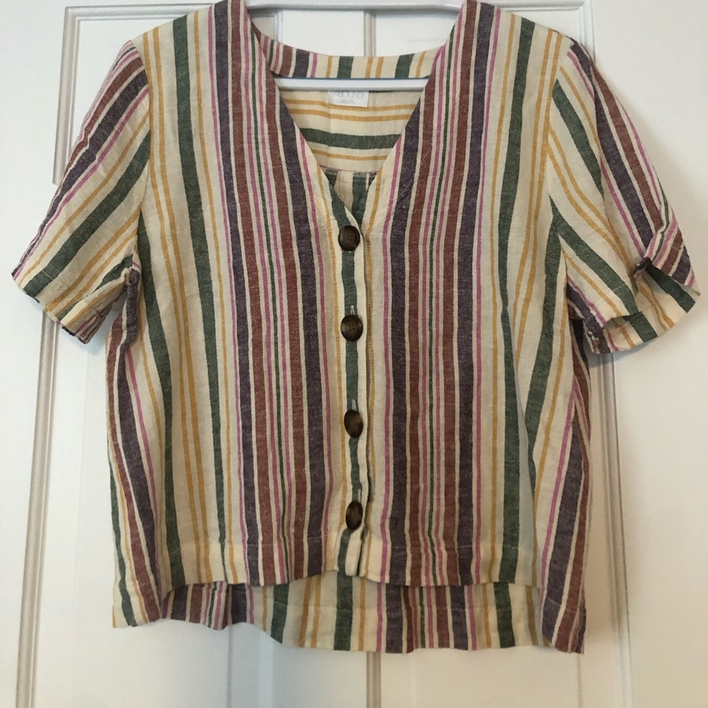 Women’s cropped striped button-up top